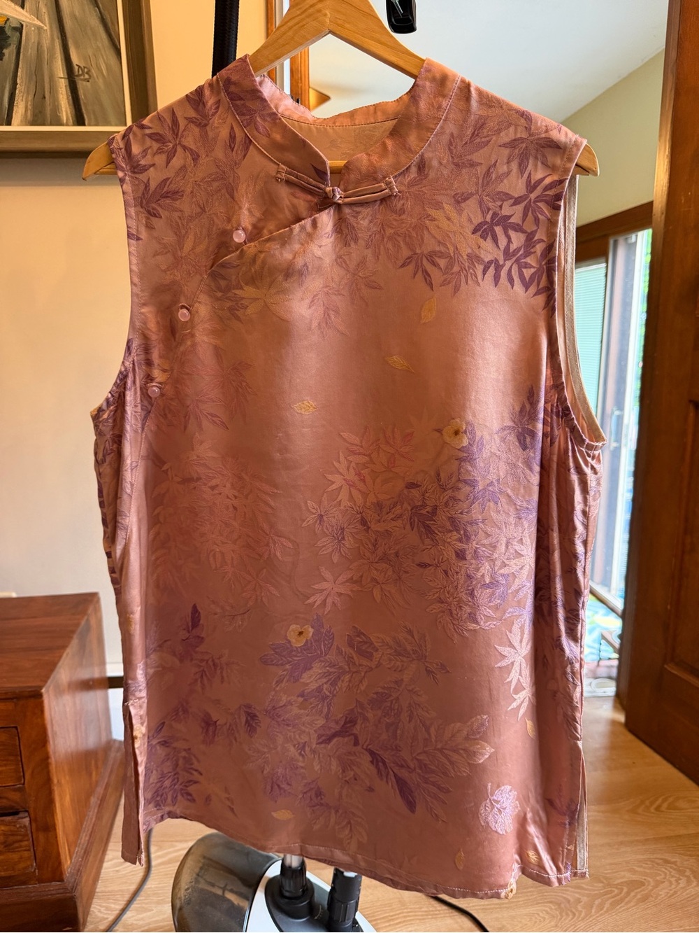 Silk- Sleeveless Mandarin Top in Mauve Pink